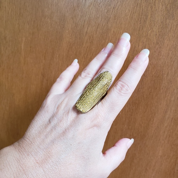 Unisex SOLID BRASS Ring sz 9 or 10 Roman design huge STATEMENT Men's Women's - Picture 5 of 5